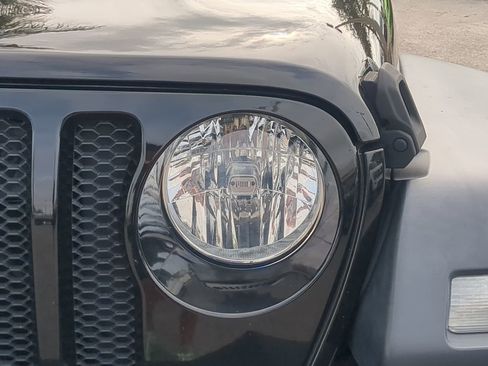 Used 2020 Jeep Wrangler Unlimited Sport S image 10