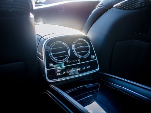 Used 2020 Mercedes-Benz Maybach S 650 image 32