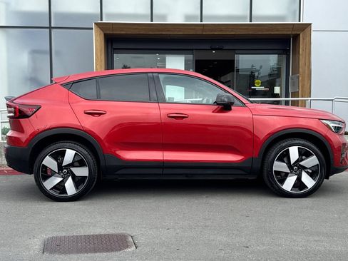 Certified 2023 Volvo C40 P8 Recharge Ultimate AWD/4WD image 9