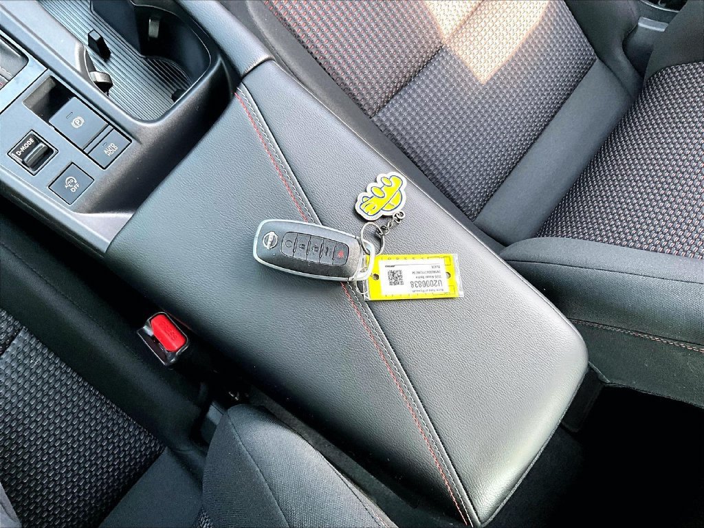 Used 2026 Nissan Sentra SR w/ Floor Mat Package FWD image 30