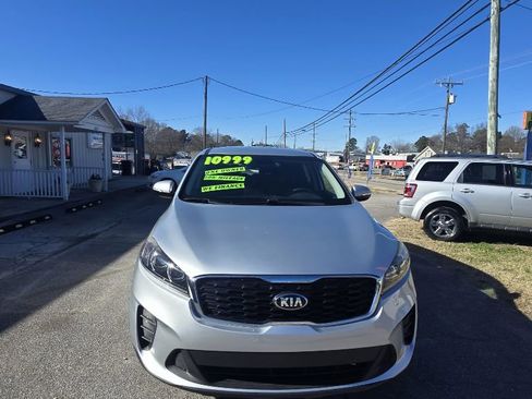 Used 2019 Kia Sorento L image 5