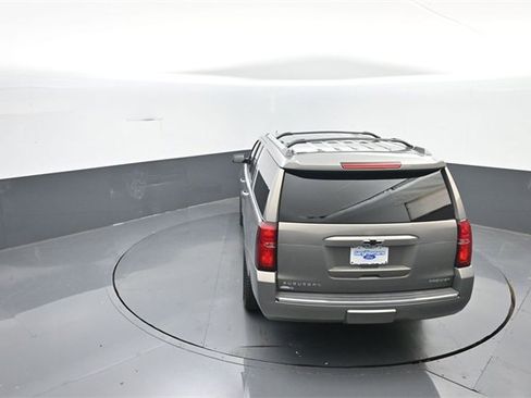 Used 2019 Chevrolet Suburban Premier w/ Premier Plus Edition image 26