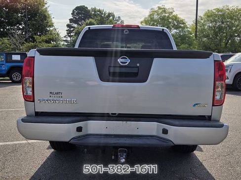 Used 2018 Nissan Frontier SV RWD image 4