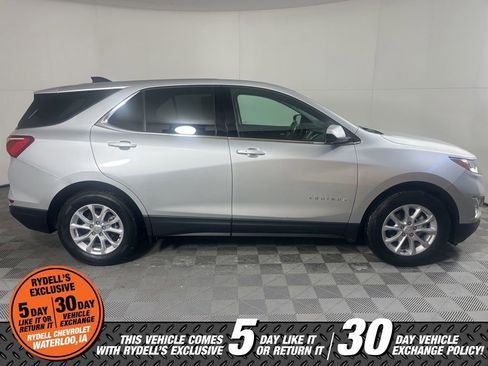 Used 2020 Chevrolet Equinox LT image 3