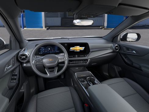 New 2026 Chevrolet Equinox LT w/ Convenience Package II image 40