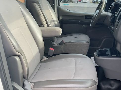 Used 2020 Nissan NV 1500 S image 40