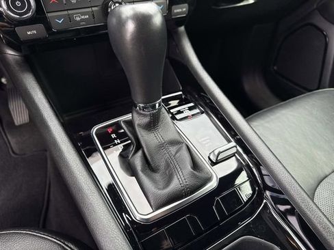 Used 2022 Jeep Compass Limited image 28