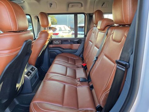 Used 2024 INEOS Grenadier Fieldmaster Edition image 10