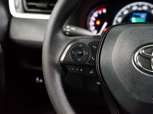 Certified 2025 Toyota RAV4 LE image 14