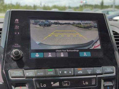 Certified 2024 Honda Odyssey Touring image 18