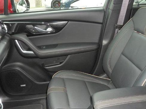 Used 2022 Chevrolet Blazer Premier w/ Enhanced Convenience Package AWD/4WD image 23