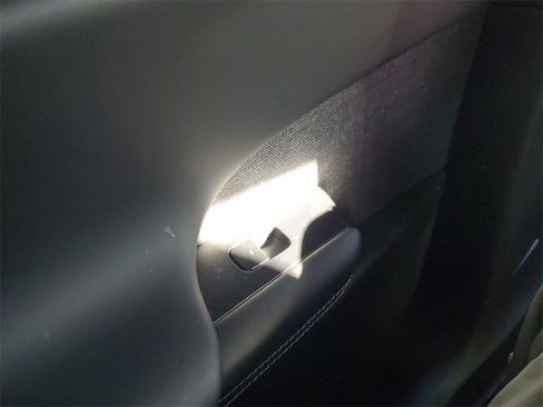 Used 2023 Tesla Model X Standard Range image 14