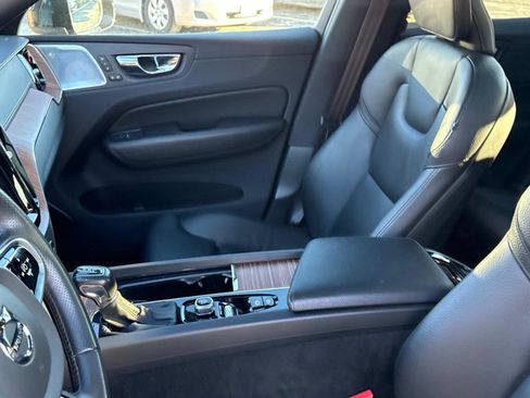 Used 2019 Volvo XC60 T6 Inscription image 21