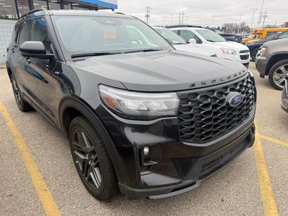 Used 2025 Ford Explorer ST-Line w/ ST-Line Street Pack