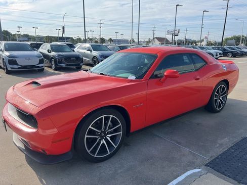 Used 2022 Dodge Challenger R/T w/ Plus Package RWD image 1