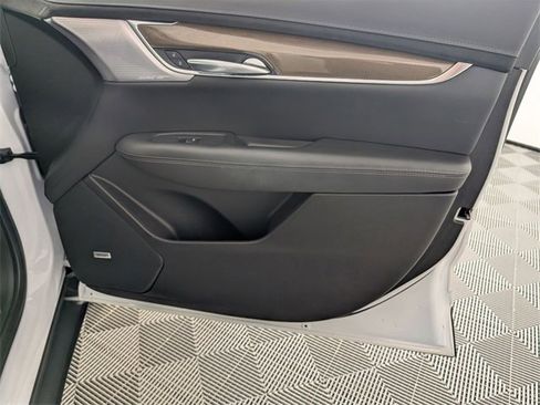 Used 2023 Cadillac XT5 Sportv w/ Platinum Package image 35