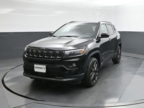 New 2026 Jeep Compass Latitude image 29