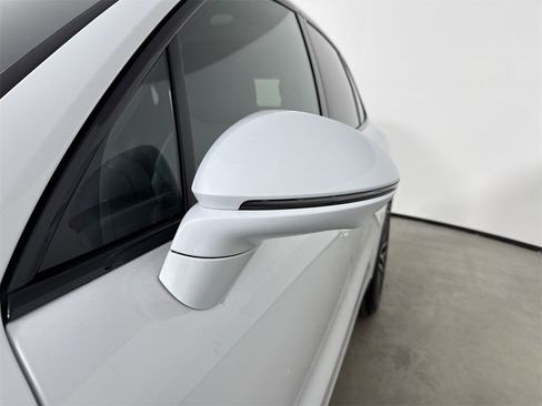 New 2026 Porsche Cayenne S image 12