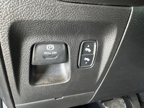 Used 2025 RAM 1500 Lone Star AWD/4WD image 13