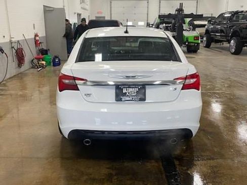 Used 2014 Chrysler 200 Touring w/ 200 S Group image 2