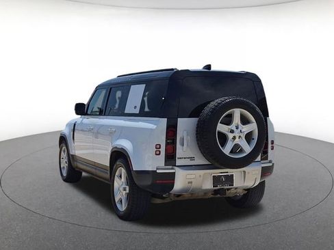 Used 2022 Land Rover Defender 110 SE AWD/4WD image 7