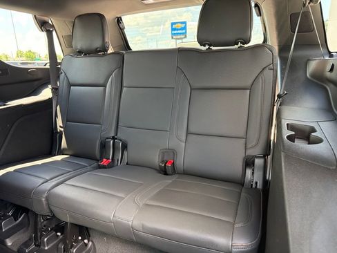 Used 2024 Chevrolet Tahoe High Country AWD/4WD image 16