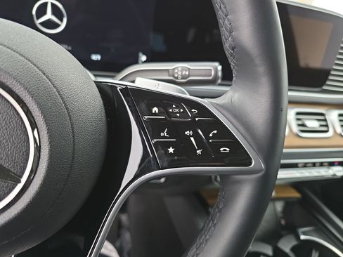 Used 2025 Mercedes-Benz GLE 450 4MATIC image 18