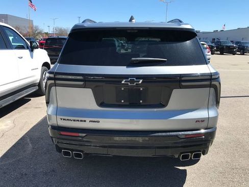 Used 2024 Chevrolet Traverse RS w/ LPO, Floor Liner Package image 11
