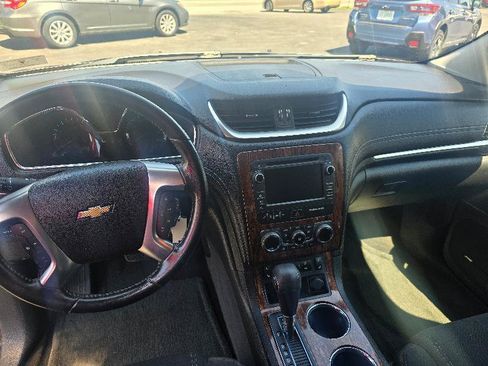 Used 2013 Chevrolet Traverse LT AWD/4WD image 9