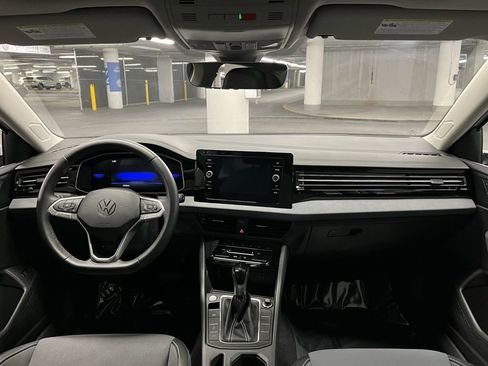 New 2026 Volkswagen Jetta SE image 7