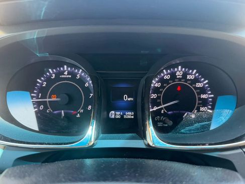 Used 2013 Toyota Avalon Limited w/ Technology Pkg FWD image 25