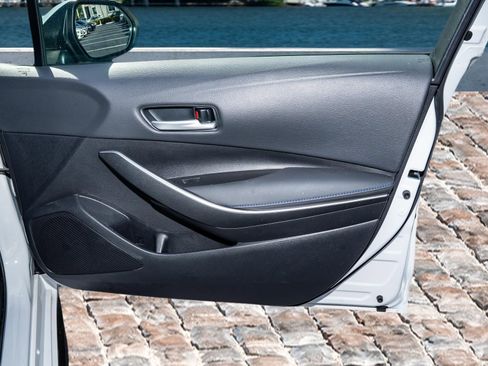 Used 2022 Toyota Corolla SE image 30