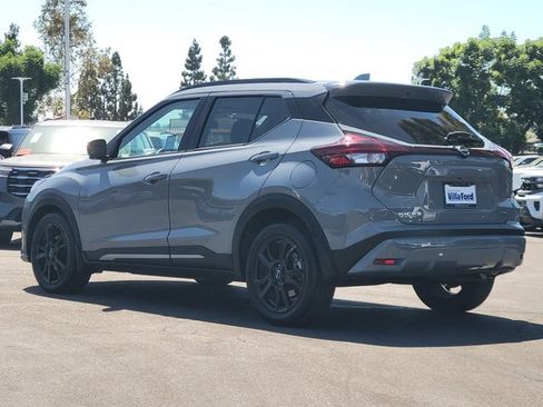 Used 2022 Nissan Kicks SR FWD image 2