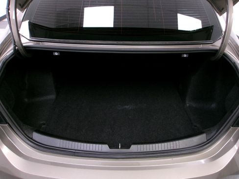 Used 2020 Chevrolet Malibu LT FWD image 11