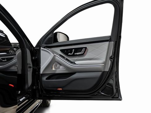 Used 2025 Mercedes-Benz S 63 AMG S image 59