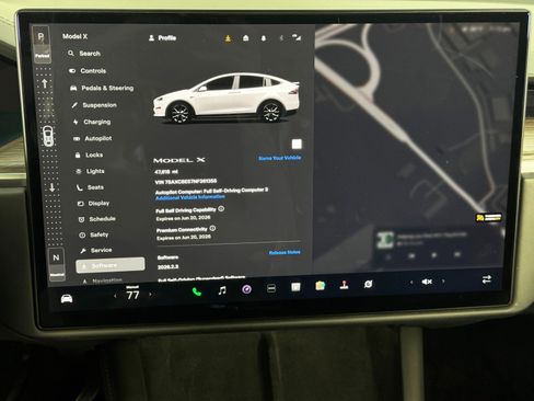 Used 2022 Tesla Model X image 28