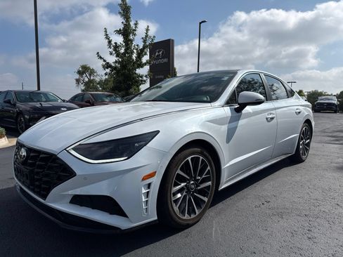 Used 2020 Hyundai Sonata Limited FWD image 3