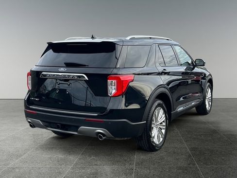 Used 2022 Ford Explorer Limited w/ Equipment Group 301A AWD/4WD image 9