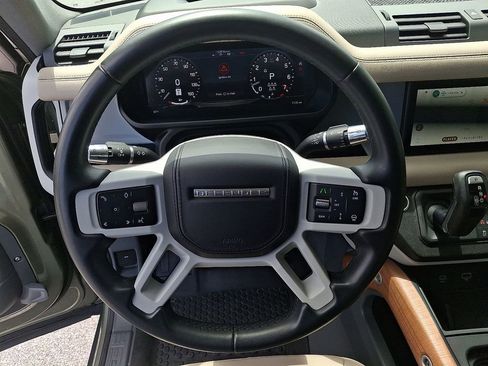 Used 2020 Land Rover Defender 110 HSE AWD/4WD image 15