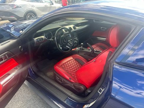 Used 2019 Ford Mustang GT RWD image 10