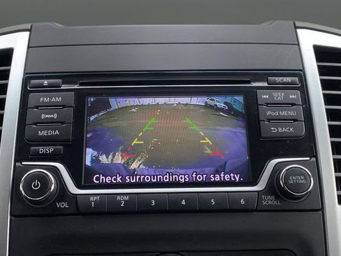 Used 2017 Nissan Frontier SV w/ SV Value Truck Package image 9