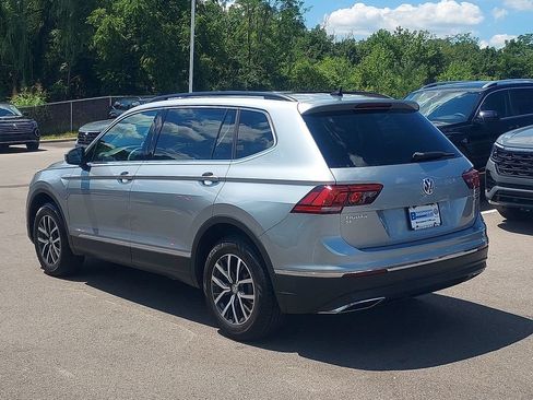 Used 2020 Volkswagen Tiguan SE w/ Panoramic Sunroof Package AWD/4WD image 5