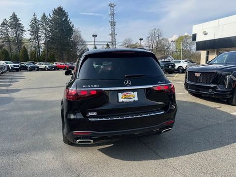 Used 2026 Mercedes-Benz GLS 580 4MATIC image 4