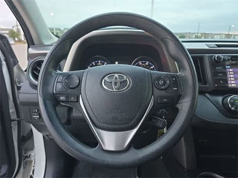 Used 2017 Toyota RAV4 LE image 23