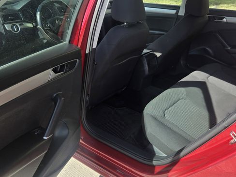 Used 2016 Volkswagen Passat 1.8T S image 18