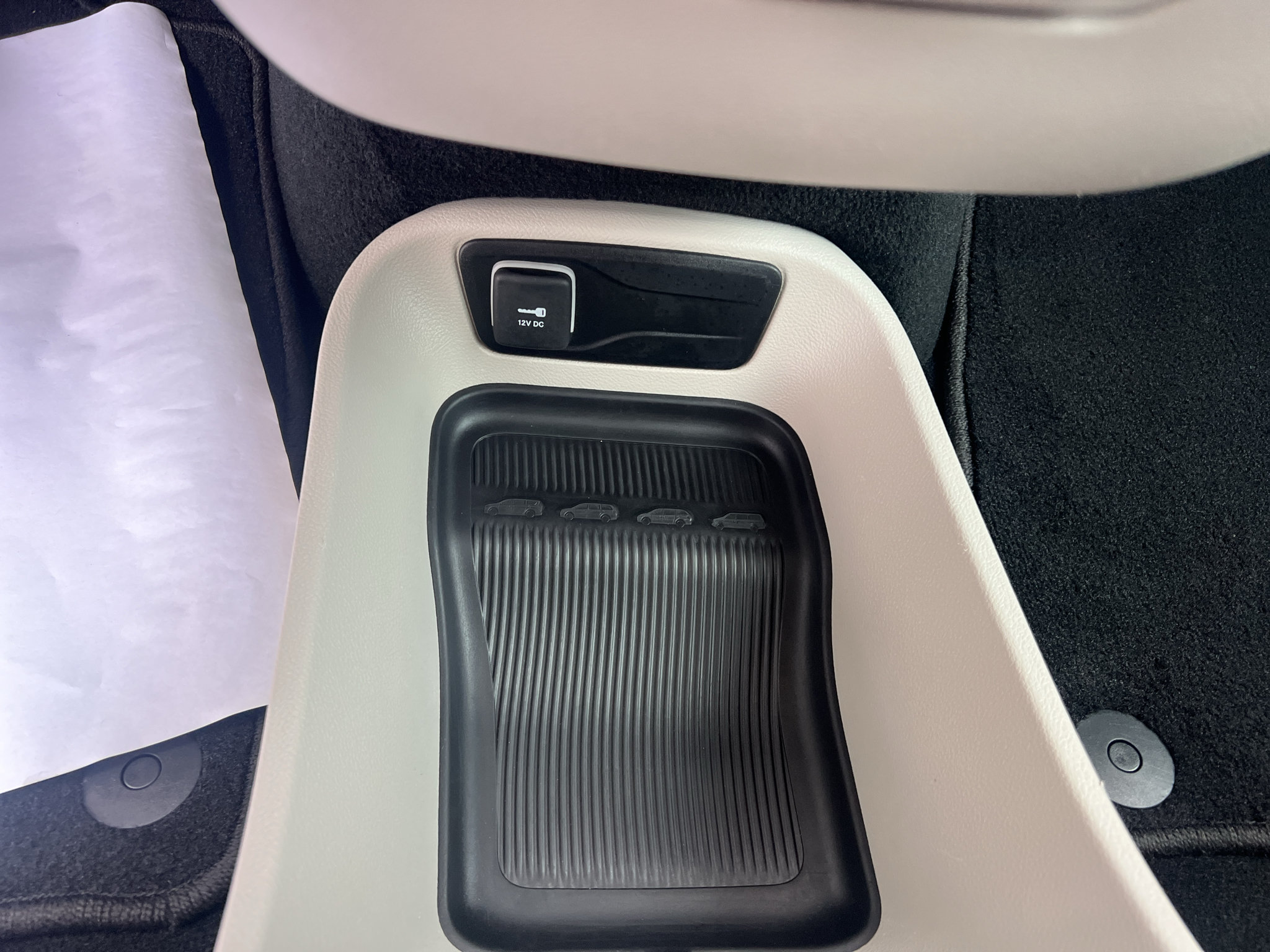 Used 2024 Chrysler Pacifica Touring-L FWD image 35