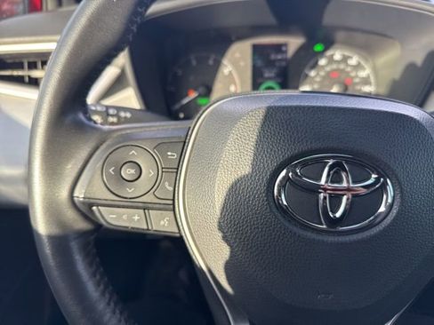 Used 2024 Toyota Corolla SE image 13