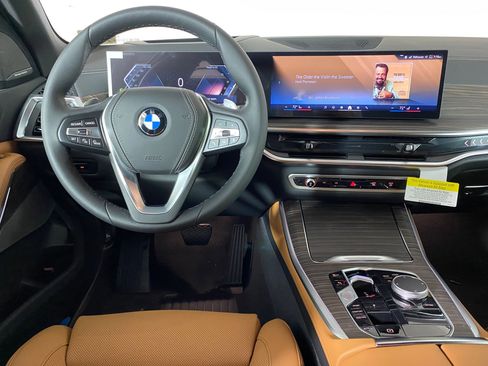 Used 2026 BMW X5 sDrive40i w/ Premium Package image 4