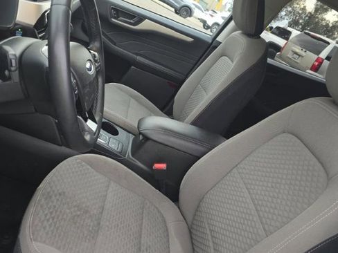 Used 2022 Ford Escape SE w/ Convenience Package image 8