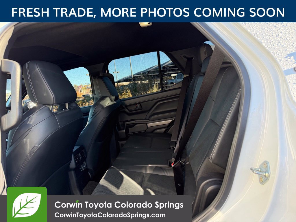 Used 2025 Toyota 4Runner TRD Off-Road Premium AWD/4WD image 10